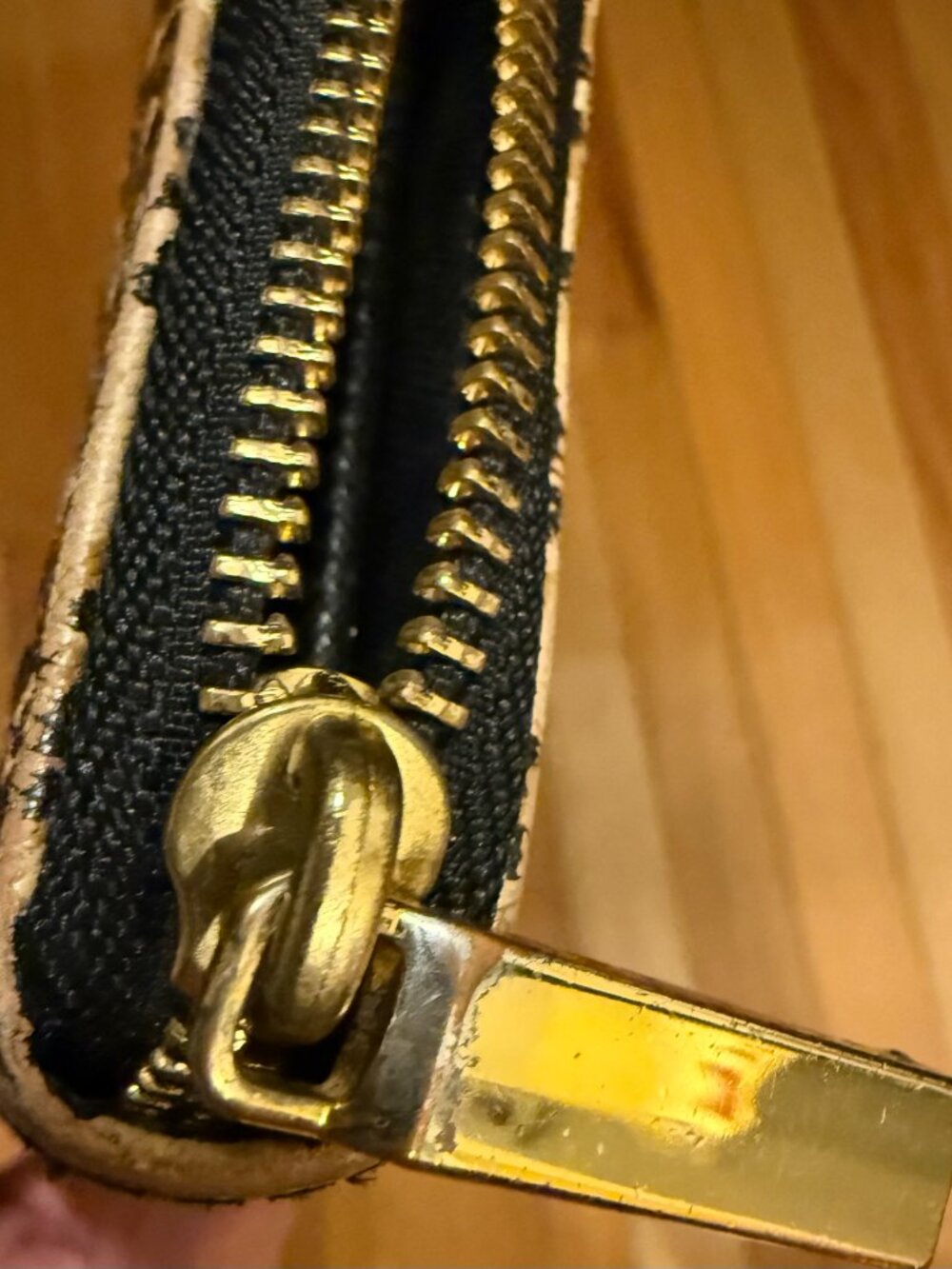 Chic Tory Burch Wallet - Picture 5 of 6